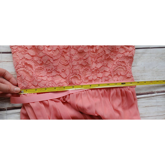David's Bridal Tie Neck Halter Floral Lace Mini Bridesmaid Dress Parfait Pink 8 - Picture 8 of 14